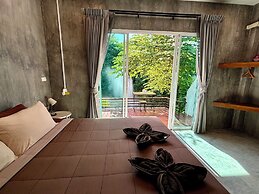 Baan Apa Erawan Resort