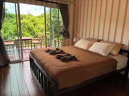 Baan Apa Erawan Resort