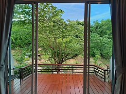 Baan Apa Erawan Resort