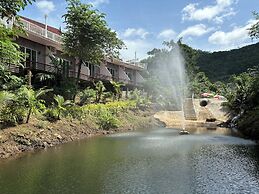 Baan Apa Erawan Resort