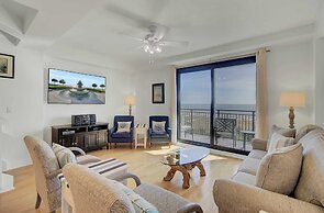 401 A Shipwatch by Avantstay Beachfront Condo w/ Community Pool Access