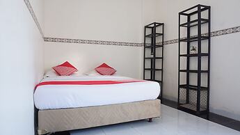 OYO 91900 Wisma Amrach