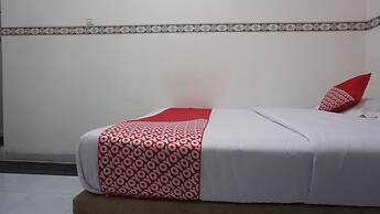 OYO 91900 Wisma Amrach