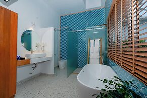 Koh Apikjun Resort By EHM