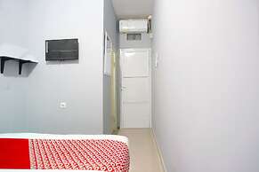 OYO 90848 J&b Rooms Bekasi