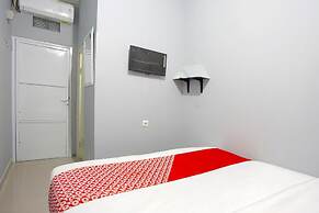 OYO 90848 J&b Rooms Bekasi