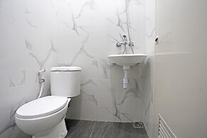 OYO 90848 J&b Rooms Bekasi