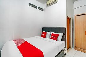 OYO 91110 Wilson HomestayNearRSU Bunda Thamrin