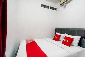 OYO 91110 Wilson HomestayNearRSU Bunda Thamrin