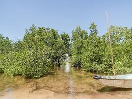 OYO Homes 91148 Homesstay Desa Wisata Bahoi Near Ekowisata Mangrove De