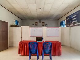 OYO Homes 91148 Homesstay Desa Wisata Bahoi Near Ekowisata Mangrove De