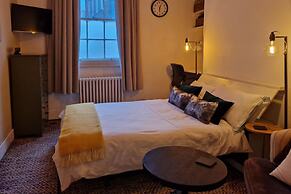 Charming 1-wall Bed Comfortable Studio in Nwlondon