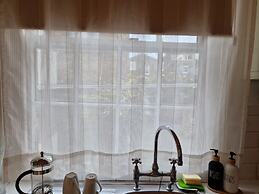 Charming 1-wall Bed Comfortable Studio in Nwlondon