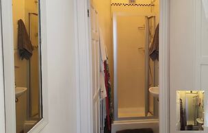 Charming 1-wall Bed Comfortable Studio in Nwlondon