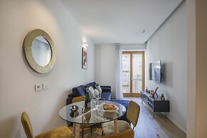 Milan Luxury Gem-hosted by Sweetstay