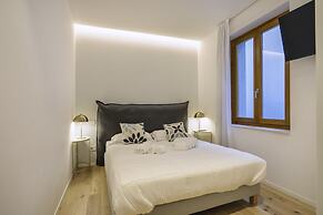 Milan Luxury Gem-hosted by Sweetstay