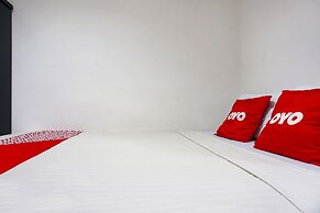 OYO 91257 Royani Residence