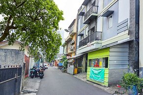 OYO 91257 Royani Residence