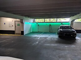 Deluxe City Apt, Beautiful River View,free Parking