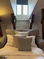 Stockholm City Chic-1-bedroom Loft for 3