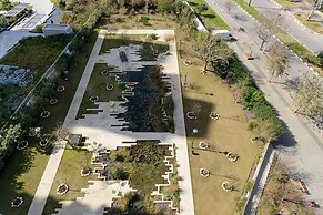 Bat Yam Luxury with Terrace & Sea View