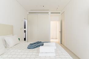 Bat Yam Luxury with Terrace & Sea View