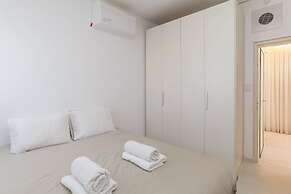 Bat Yam Luxury with Terrace & Sea View