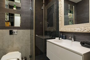 Bat Yam Luxury with Terrace & Sea View