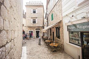 Stone house Lino Trogir