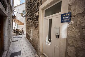 Stone house Lino Trogir