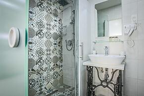 Theatre Luxury Rooms