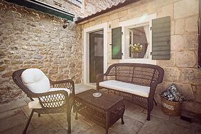 Theatre Luxury Rooms