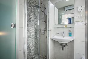 Theatre Luxury Rooms