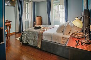 Theatre Luxury Rooms