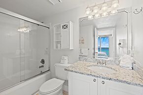 Pelican Beach 1414 2 Bedroom Condo by Pelican Beach Management