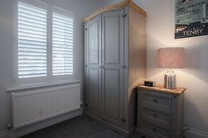 Ty Melyn - 2 Bedroom Cottage - Tenby