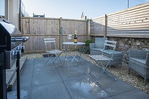 Ty Melyn - 2 Bedroom Cottage - Tenby