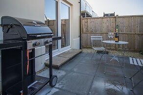 Ty Melyn - 2 Bedroom Cottage - Tenby