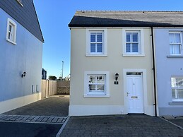 Ty Melyn - 2 Bedroom Cottage - Tenby