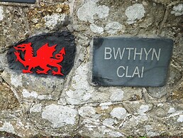 Bwthyn Clai
