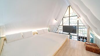 Gapyeong Iseom Poolvilla Pension