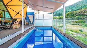 Gapyeong Iseom Poolvilla Pension