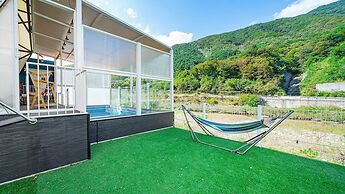 Gapyeong Iseom Poolvilla Pension