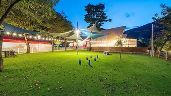 Gapyeong Iseom Poolvilla Pension