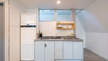 Gapyeong Iseom Poolvilla Pension