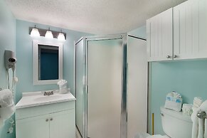 Pelican Beach 0710 1 Bedroom Condo by Pelican Beach Management