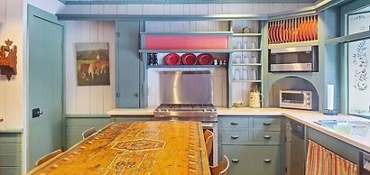 Old Orchard House Brought to you by GetAway Vacations