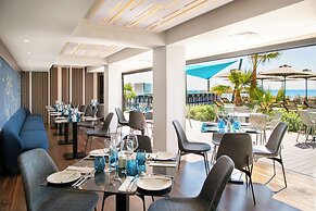 Mercure Larnaca Beach Resort