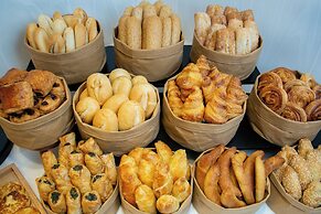 Mercure Larnaca Beach Resort