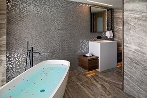 Mercure Larnaca Beach Resort